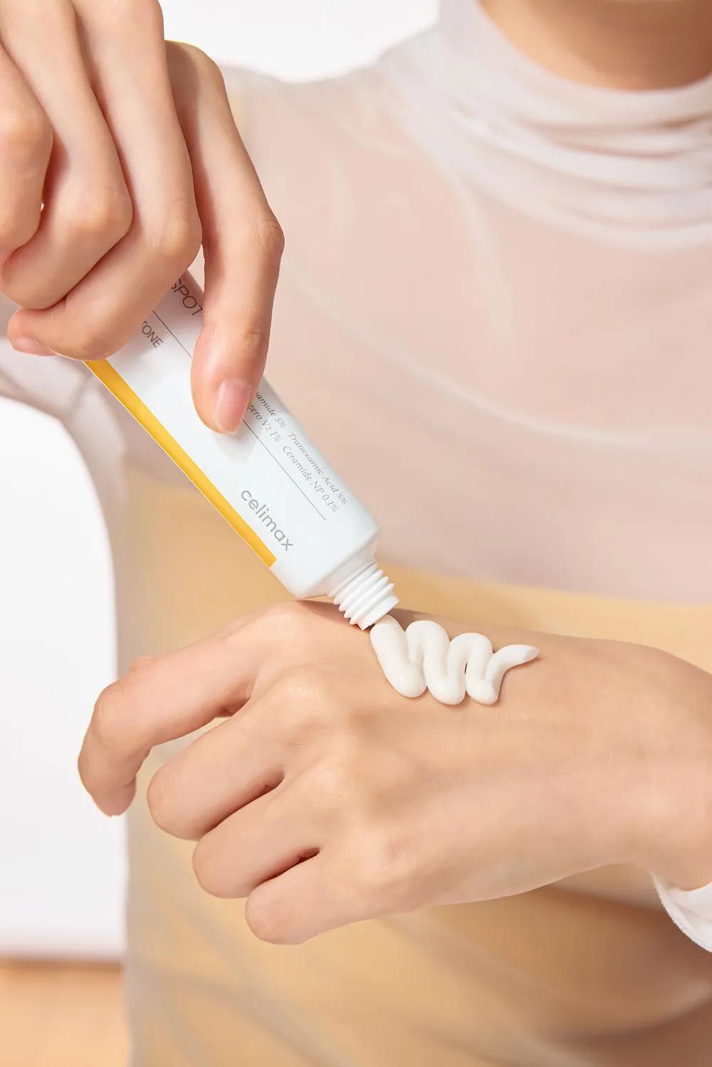 [celimax] Crema iluminadora para poros y manchas oscuras 35ml_MX image 6